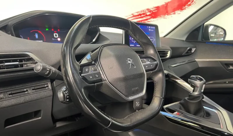 PEUGEOT 3008 1.5 BLUE HDI ALLURE complet
