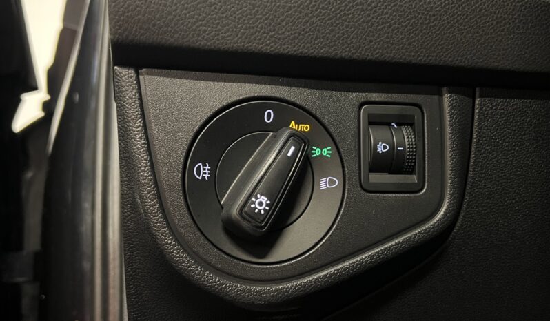 VOLKSWAGEN POLO (1ÈRE MAIN) complet