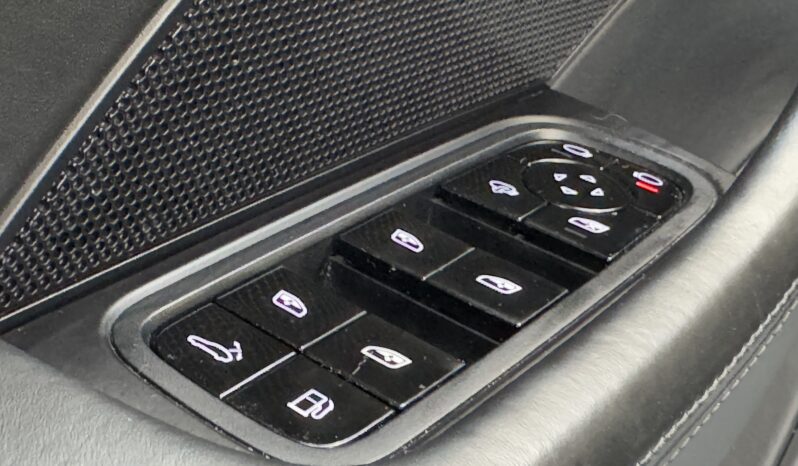 PORSCHE PANAMERA 4 E-HYBRIDE SPORT TURISMO complet