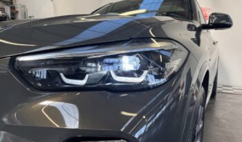 BMW X5 3.0A xDrive45 FULL OPTIONS / PACK M (1ÈRE MAIN) complet
