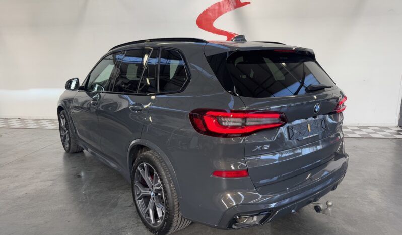 BMW X5 3.0A xDrive45 FULL OPTIONS / PACK M (1ÈRE MAIN) complet