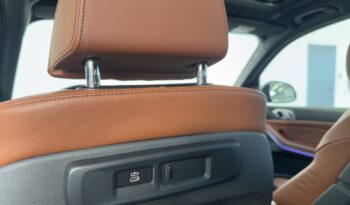 BMW X5 3.0A xDrive45 FULL OPTIONS / PACK M (1ÈRE MAIN) complet