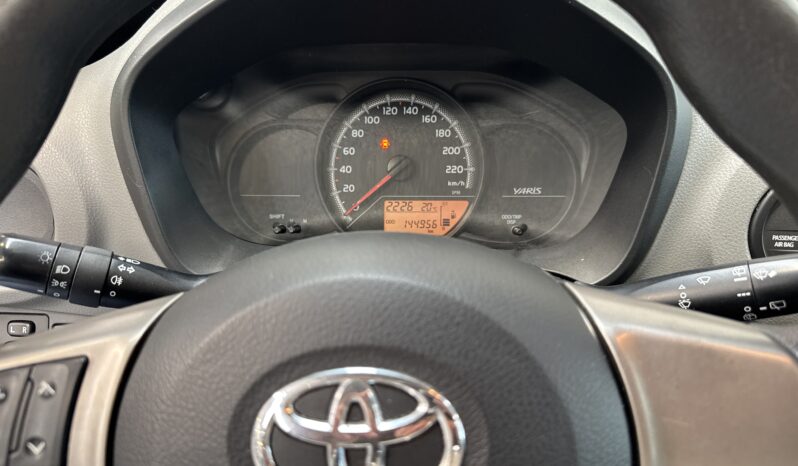 TOYOTA YARIS 1.0 VTI complet
