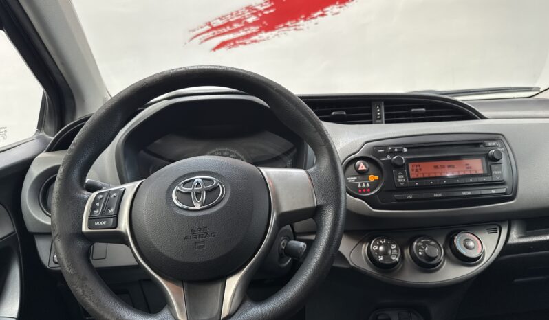 TOYOTA YARIS 1.0 VTI complet