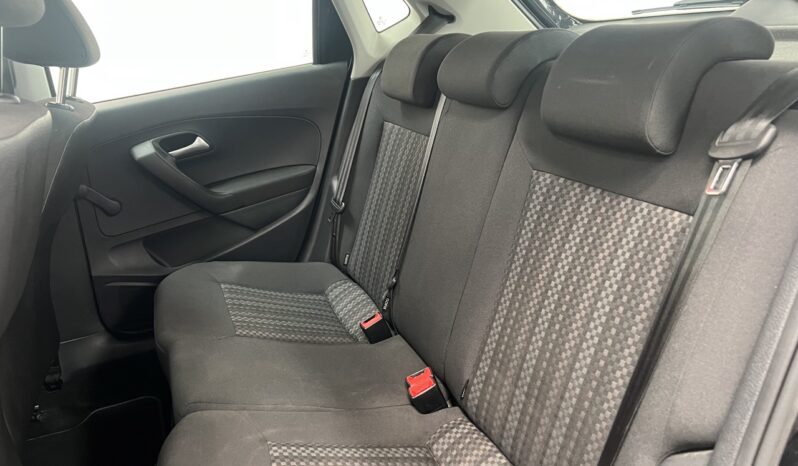 VOLKSWAGEN POLO TRENDLINE (1ÈRE MAIN) complet