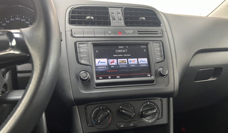 VOLKSWAGEN POLO TRENDLINE (1ÈRE MAIN) complet
