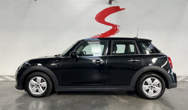MINI COOPER 1.5A (1ÈRE MAIN/ PRIX HTVA: 17 273€ / AUTO) complet