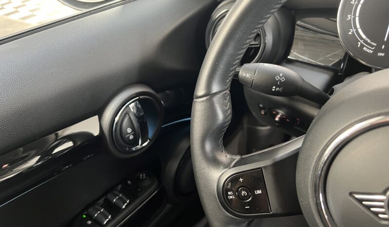 MINI COOPER 1.5A (1ÈRE MAIN/ PRIX HTVA: 17 273€ / AUTO) complet