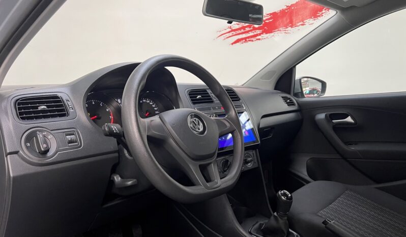 VOLKSWAGEN POLO 1.0I TRENDLINE complet