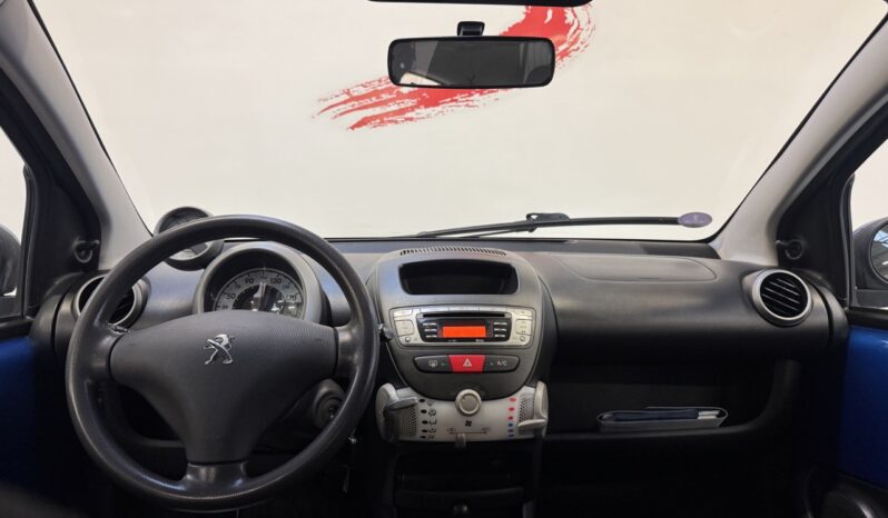 PEUGEOT 107 1.0 VTI complet
