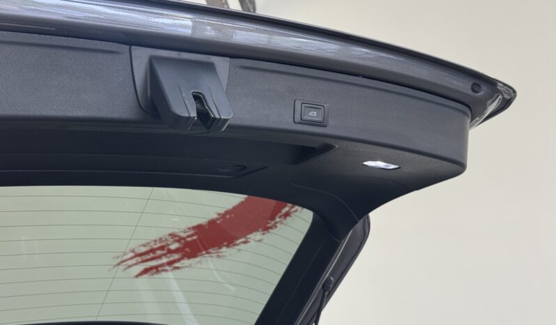 AUDI A4 AVANT 30 TDI S-TRONIC complet