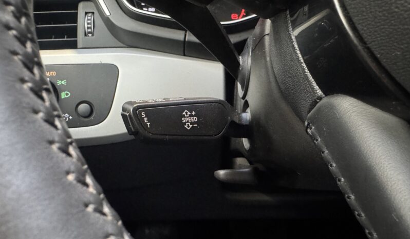 AUDI A4 AVANT 30 TDI S-TRONIC complet