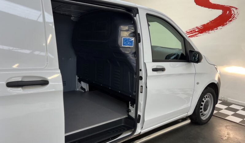MERCEDES VITO 114 CDI AUTO // 1ÈRE MAIN // HTVA: 25 620€ complet