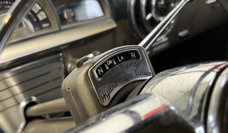 PONTIAC CHIEFTAIN (1952) complet