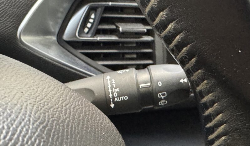 PEUGEOT 308 SW 1.5 HDI complet