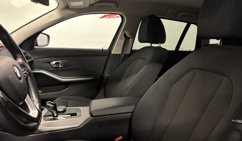 BMW 318D TOURING // PREMIÈRE MAIN // HTVA: 19 421€ complet