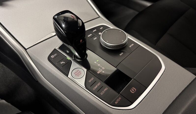 BMW 318D TOURING // PREMIÈRE MAIN // HTVA: 19 421€ complet