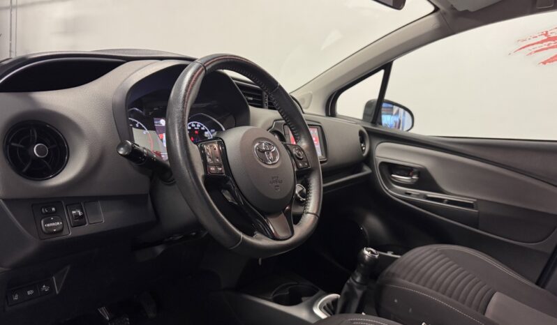 TOYOTA YARIS 1.0 VTI complet