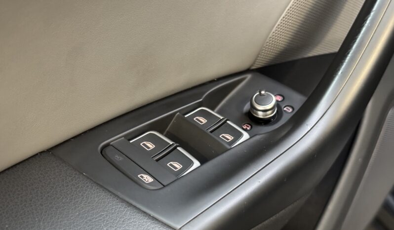 AUDI Q3 2.0 TDI S-LINE S TRONIC complet