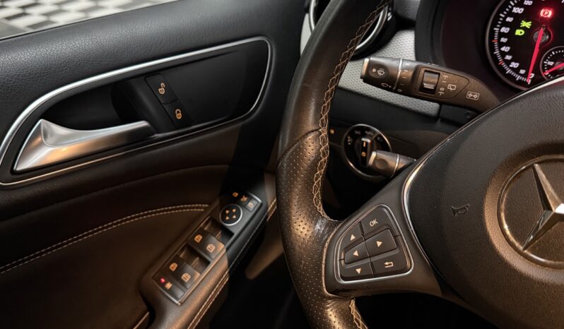 MERCEDES CLASSE B 200D BOÎTE AUTO complet