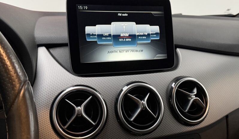 MERCEDES CLASSE B 200D BOÎTE AUTO complet