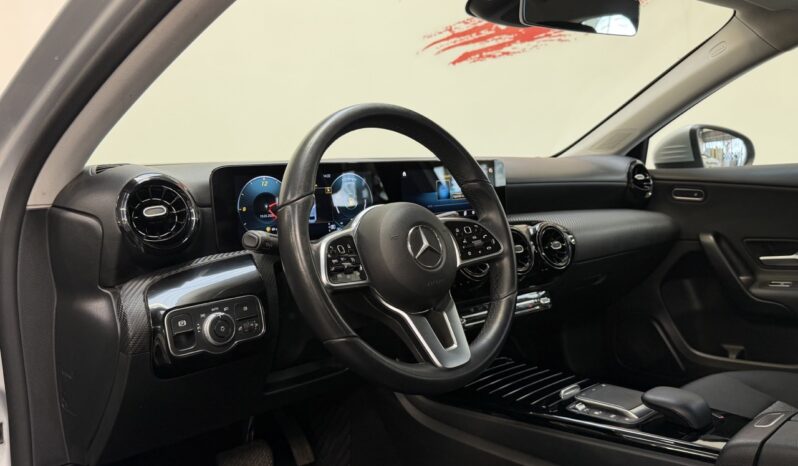 MERCEDES A180D BERLINE 7G DCT STYLE complet