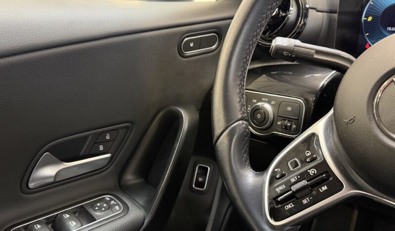 MERCEDES A180D BERLINE 7G DCT STYLE complet
