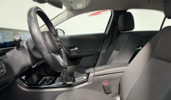 MERCEDES A180 D BERLINE complet