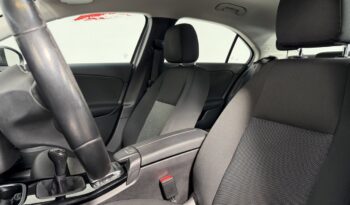 MERCEDES A180 D BERLINE complet