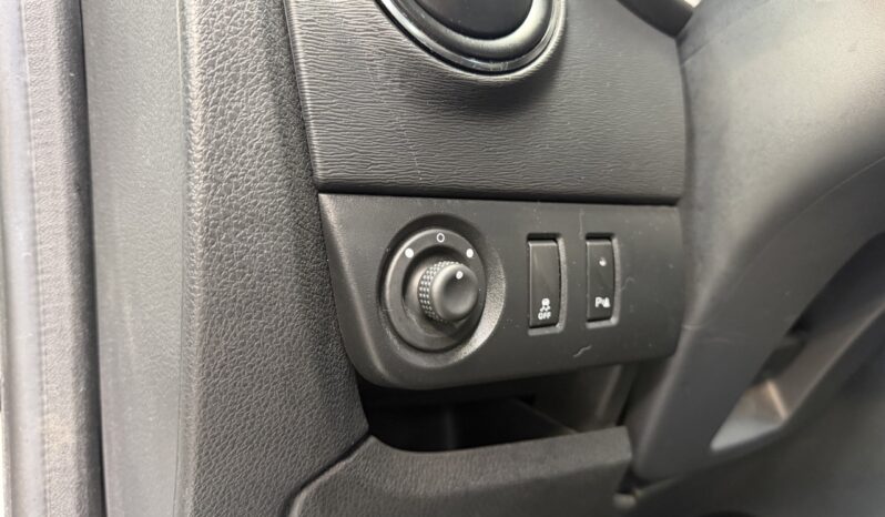 DACIA DOKKER 1.6 SCE MULTIPLACES complet