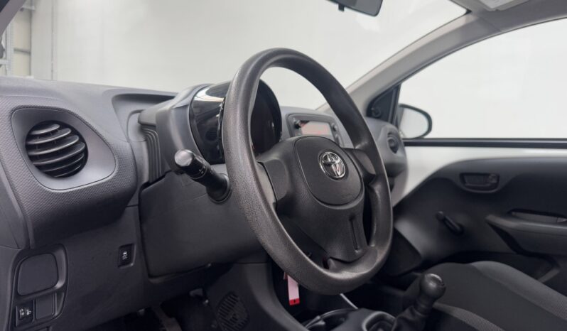 TOYOTA AYGO 1.0 VTI complet