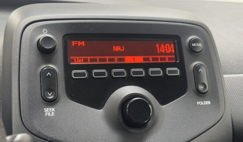 TOYOTA AYGO 1.0 VTI complet