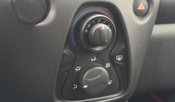 TOYOTA AYGO 1.0 VTI complet