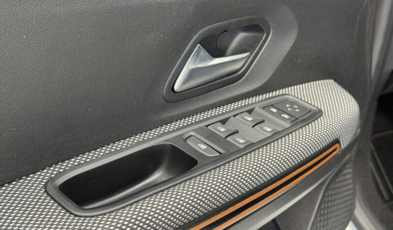 DACIA SANDERO STEPWAY 1.0 TCE (1ère main) complet