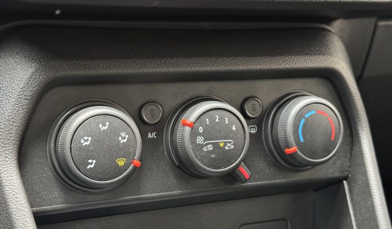 DACIA SANDERO STEPWAY 1.0 TCE (1ère main) complet