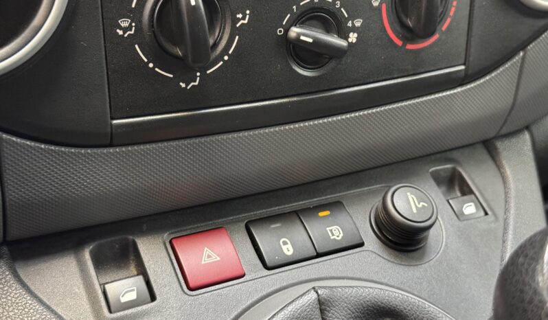 PEUGEOT PARTNER / HTVA: 8 678€ – 1ère main complet