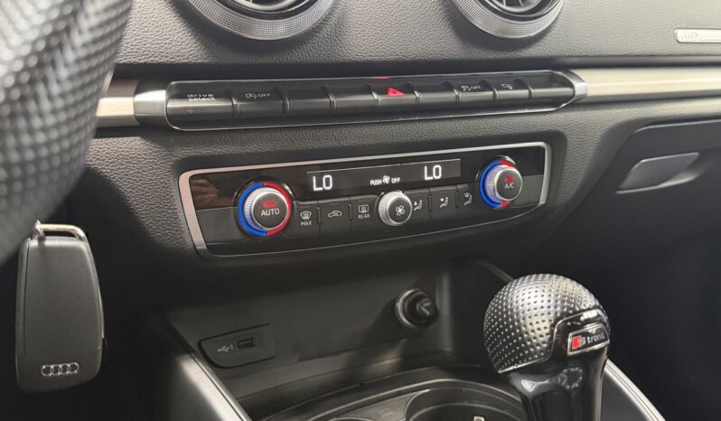 AUDI A3 2.0 TDI S-LINE S-TRONIC complet