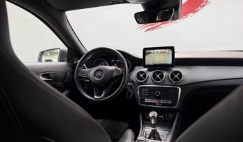 MERCEDES GLA 180 complet