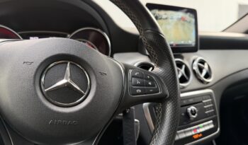 MERCEDES GLA 180 complet