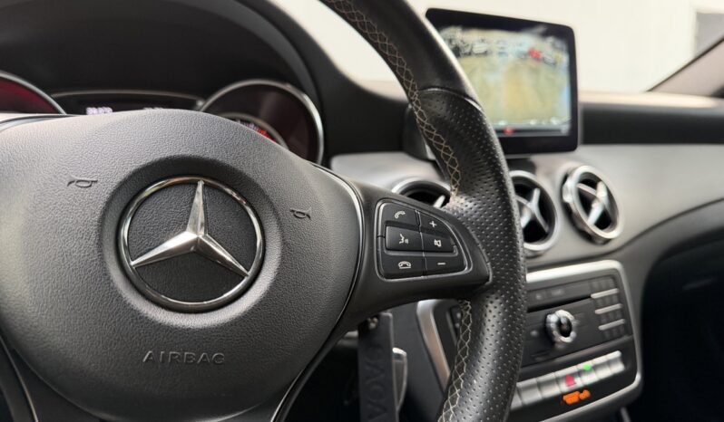 MERCEDES GLA 180 complet