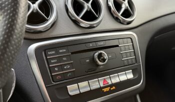 MERCEDES GLA 180 complet