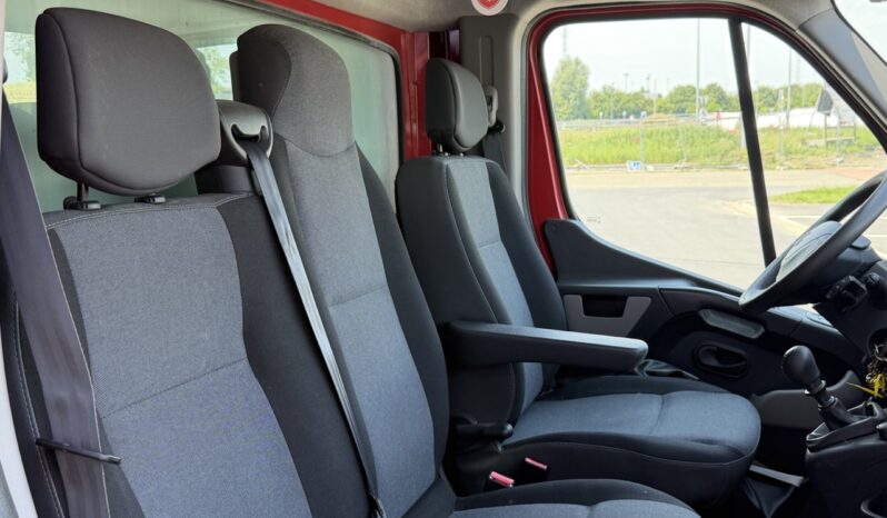 RENAULT MASTER CAISSE DE CHARGEMENT complet