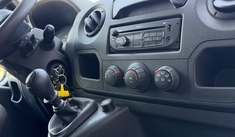 RENAULT MASTER CAISSE DE CHARGEMENT complet