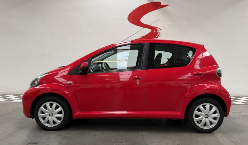TOYOTA AYGO 1.0 VTI complet