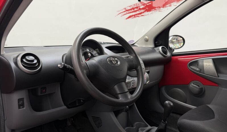 TOYOTA AYGO 1.0 VTI complet