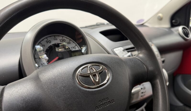 TOYOTA AYGO 1.0 VTI complet