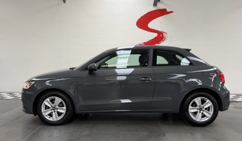 AUDI A1 1.0 TFSI SPORT complet