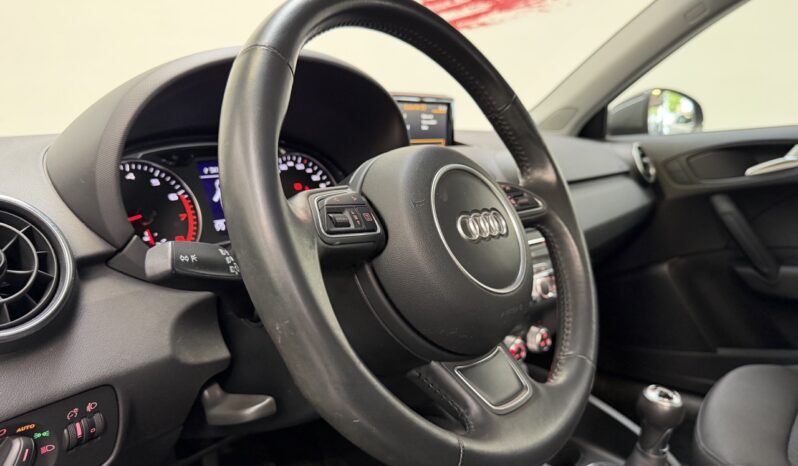 AUDI A1 1.0 TFSI SPORT complet