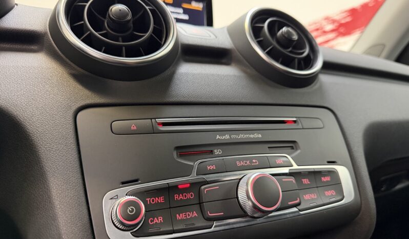 AUDI A1 1.0 TFSI SPORT complet