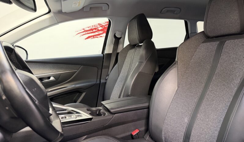 PEUGEOT 5008 1.2 _ 7 PLACES complet